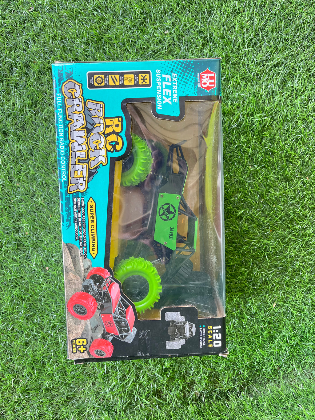 Rock Crawler Reachargable RC Car