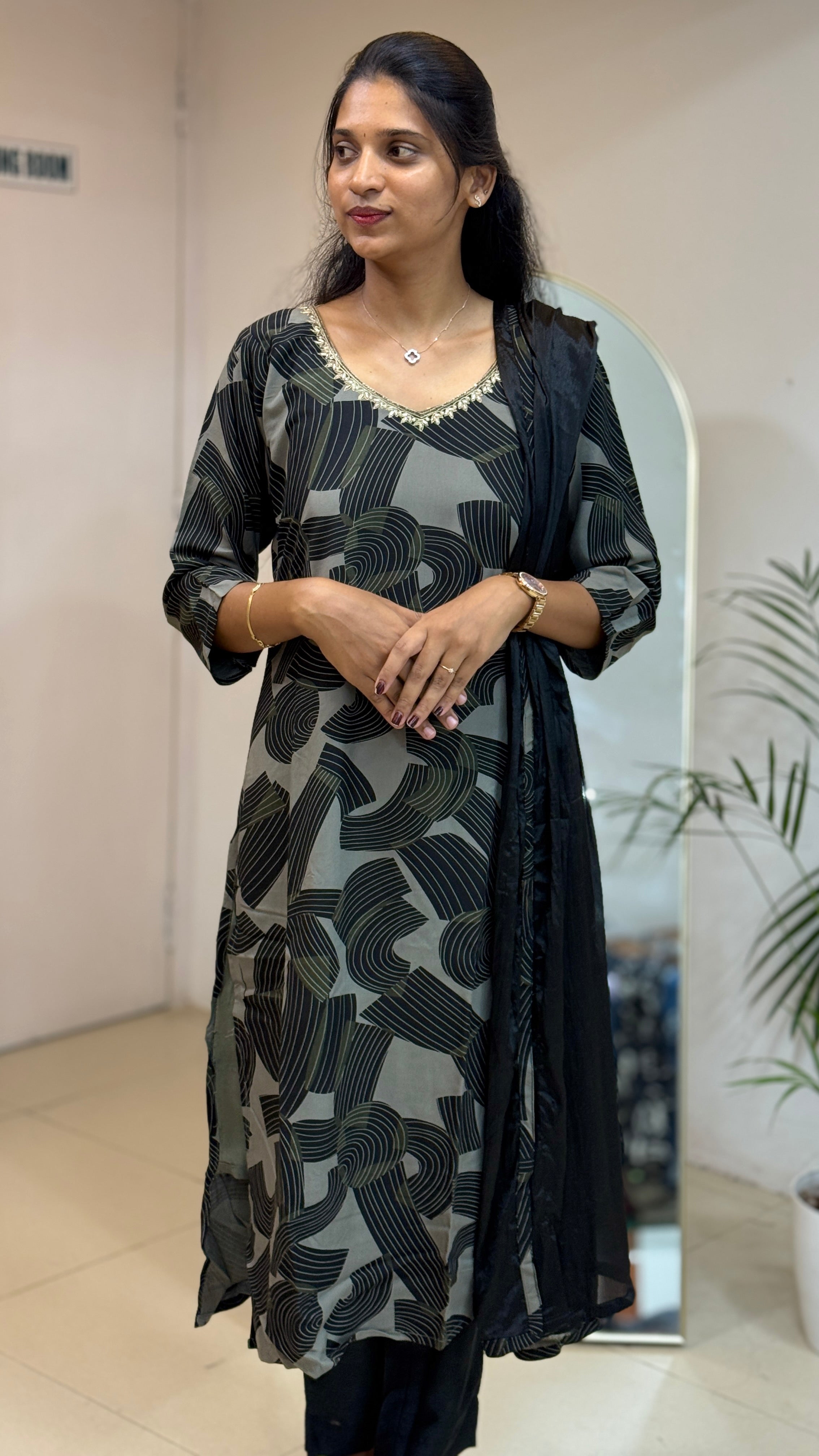 Black Circle Salwar Set - 1121