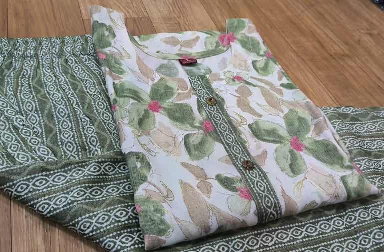 Green Geometric Print Kurti Set