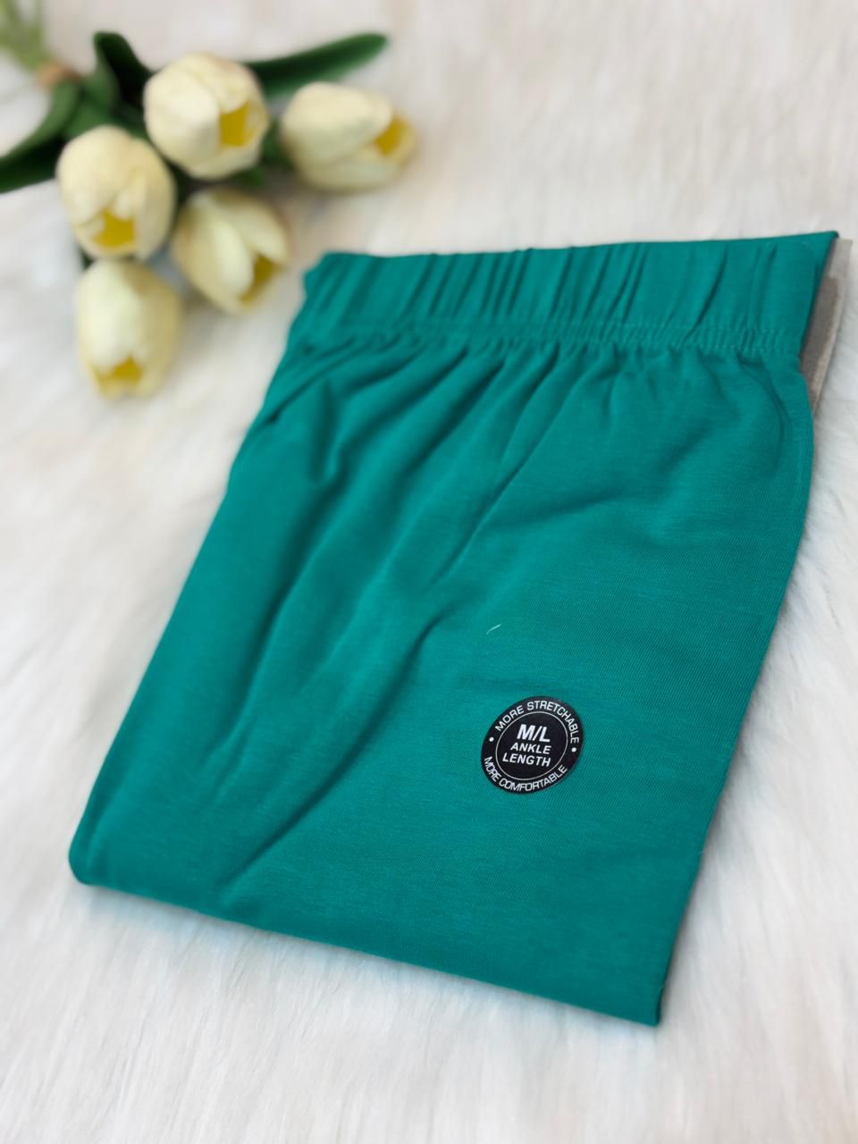Raamar Green Angle Length Leggings