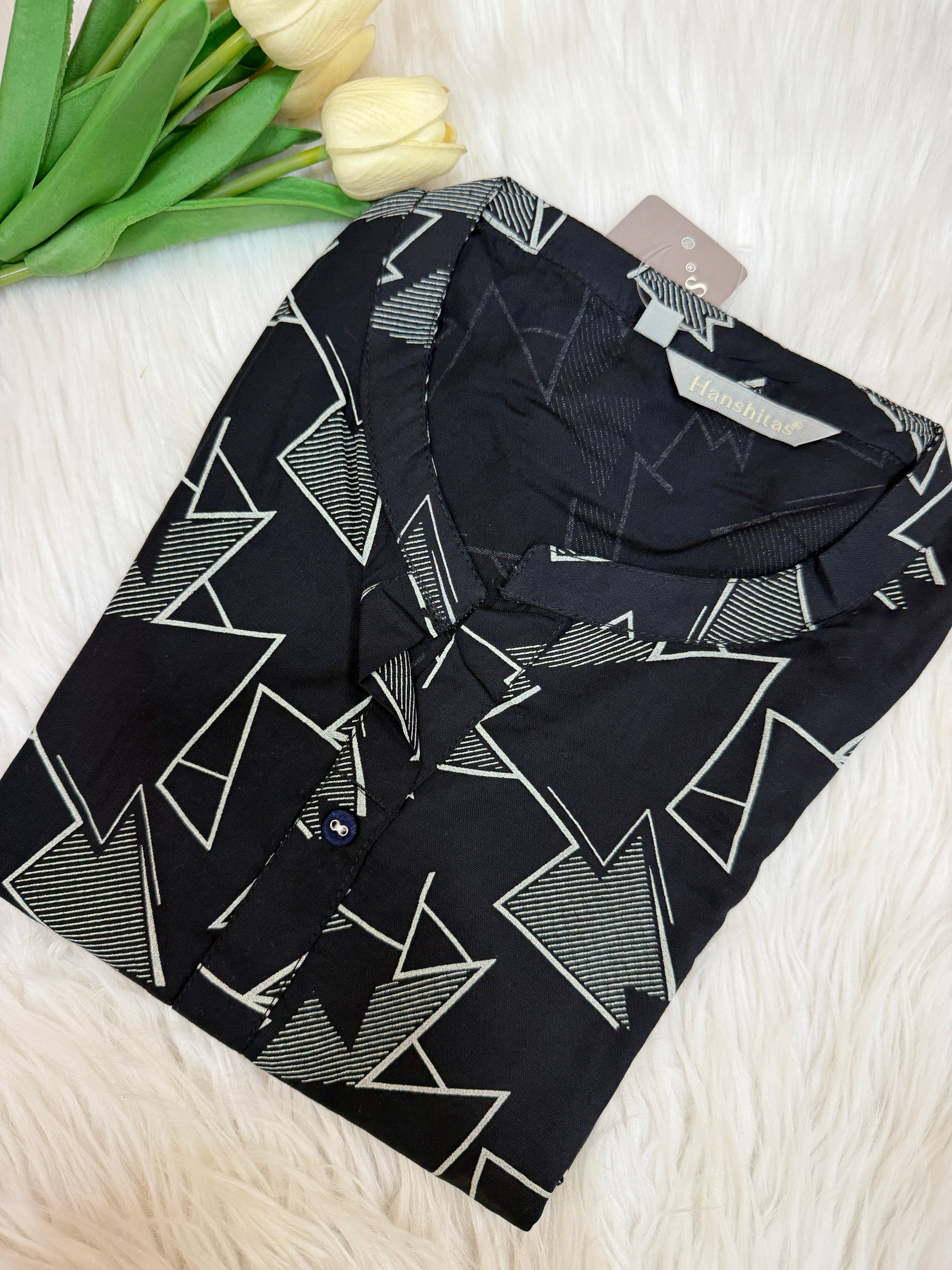 Black Geometric Printed Kurti - 3217